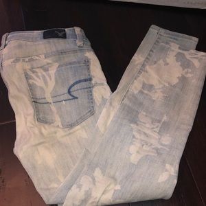 American Eagle Floral Bleach Dyed Jeans
